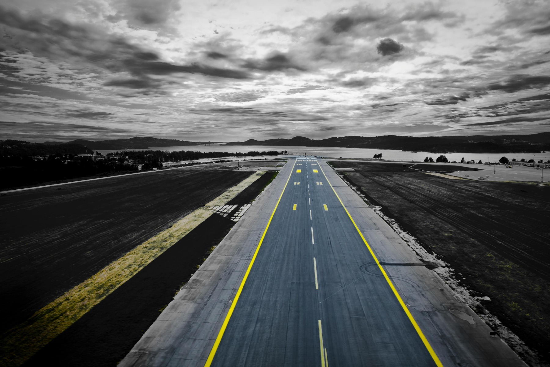 Pathways to net-zero emissions from aviation