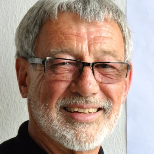 Harry Saunders